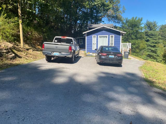 691 & 695 Blue Ridge Church Road, Pineville, KY 40977