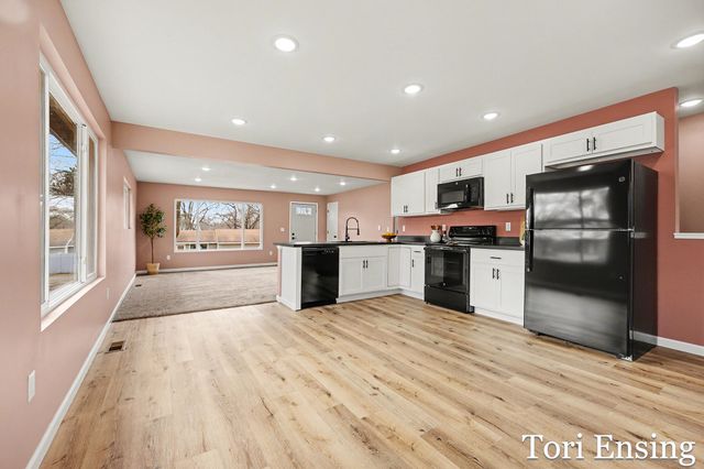 914 N Edgewood Street, Greenville City, MI 48838