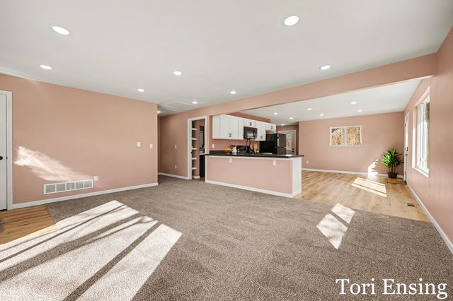 914 N Edgewood Street, Greenville City, MI 48838