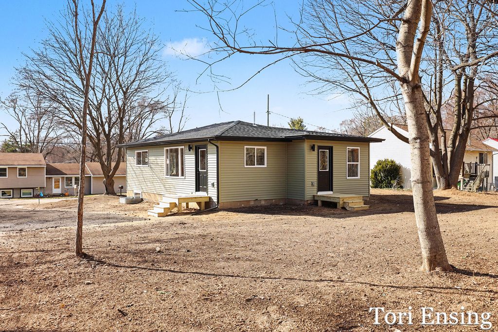 914 N Edgewood Street, Greenville City, MI 48838