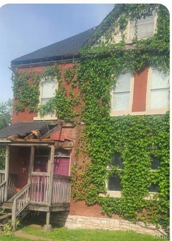 752 Bayard Avenue, St Louis, MO 63108