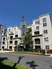 1229 Scholarship, Irvine, CA 92612