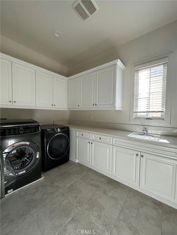 114 Spacial, Irvine, CA 92618