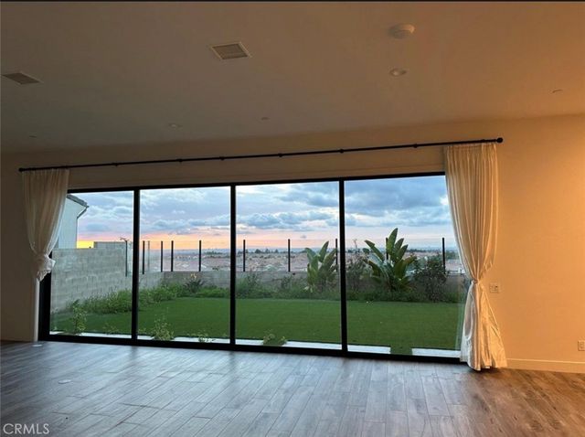 114 Spacial, Irvine, CA 92618
