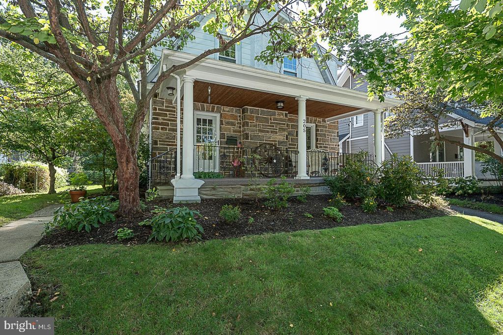 205 N EDGMONT, MEDIA, PA 19063 — photo 2