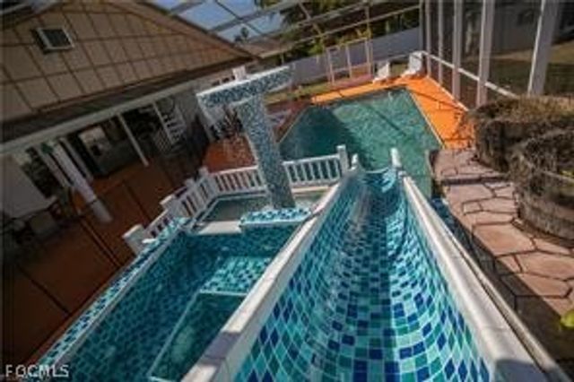 905 SE 27th TER, Cape Coral, FL 33904