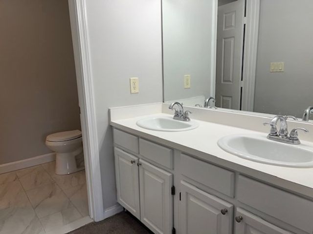 8 Ledgewood Way 10, Peabody, MA 01960