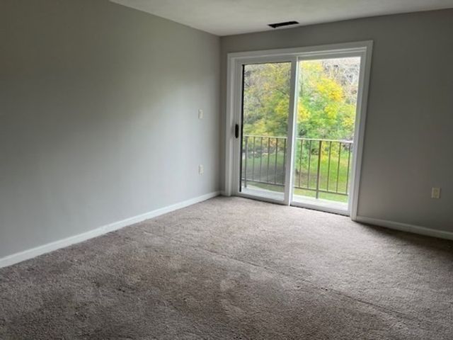 8 Ledgewood Way 10, Peabody, MA 01960