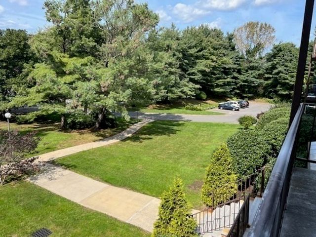 8 Ledgewood Way 10, Peabody, MA 01960