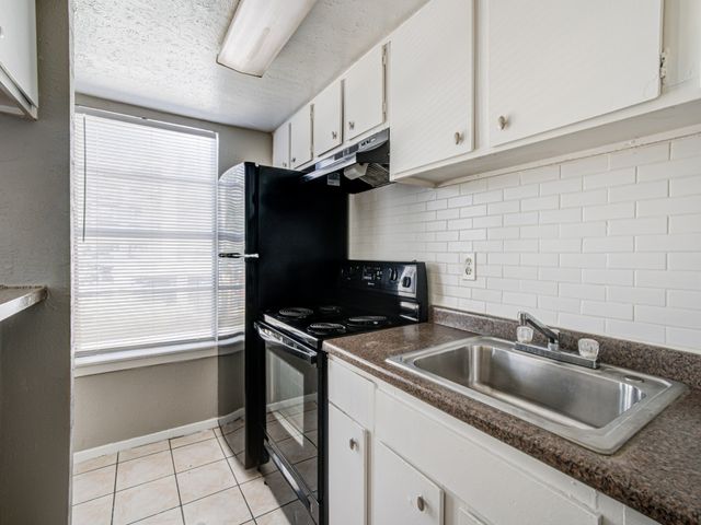 4040 Brown Street 2, Dallas, TX 75219