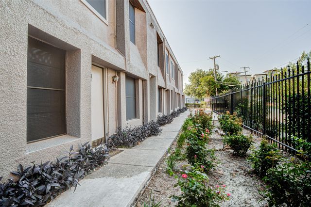 4040 Brown Street 2, Dallas, TX 75219