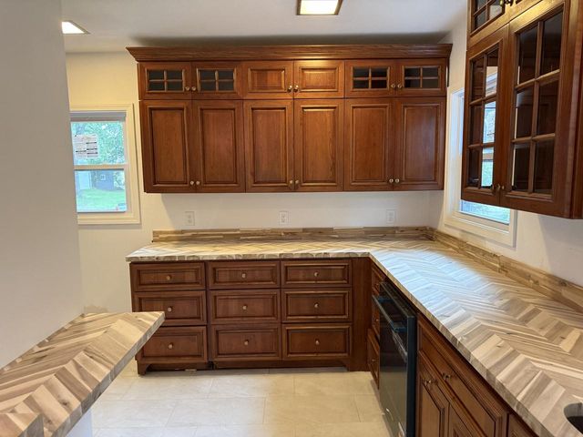 6305 Catalpa STREET, Greendale, WI 53129
