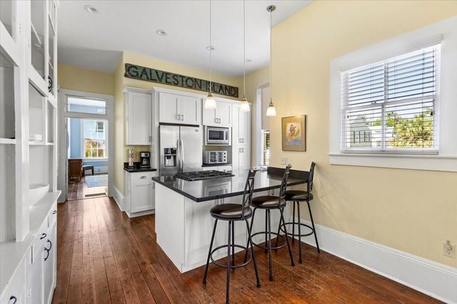 1427 Winnie Street, Galveston, TX 77550