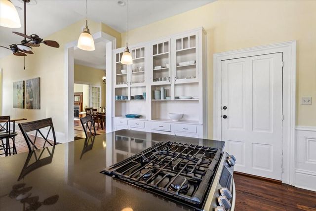 1427 Winnie Street, Galveston, TX 77550