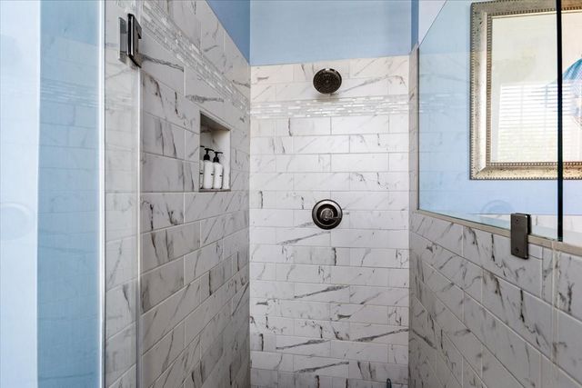 1427 Winnie Street, Galveston, TX 77550