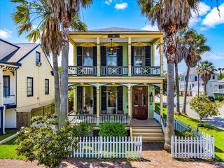 1427 Winnie Street, Galveston, TX 77550