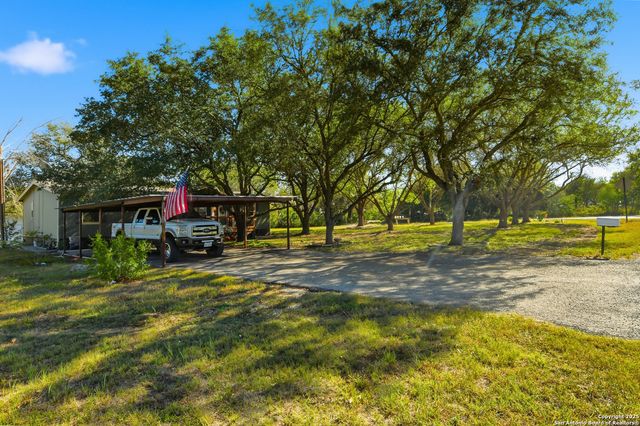 102 County Road 479, Castroville, TX 78009