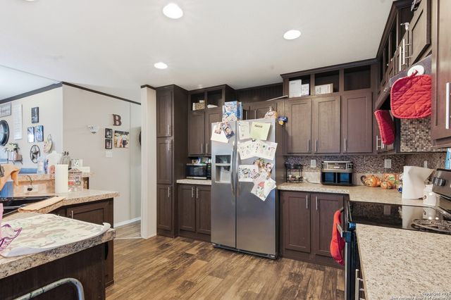 102 County Road 479, Castroville, TX 78009