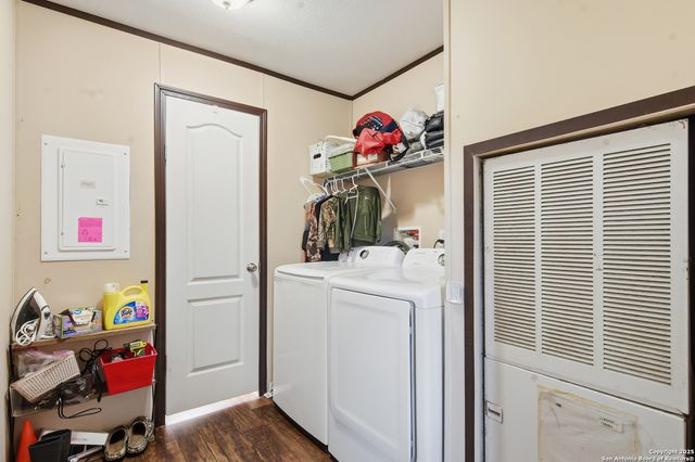 102 County Road 479, Castroville, TX 78009