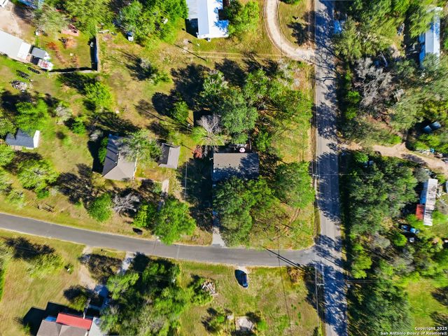 102 County Road 479, Castroville, TX 78009