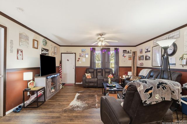 102 County Road 479, Castroville, TX 78009