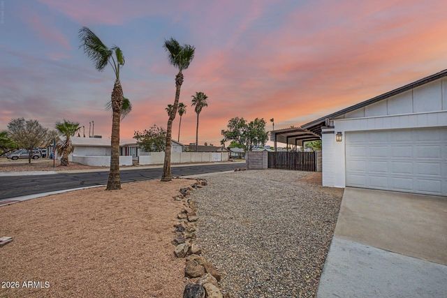 2577 E SWEETWATER Avenue, Phoenix, AZ 85032