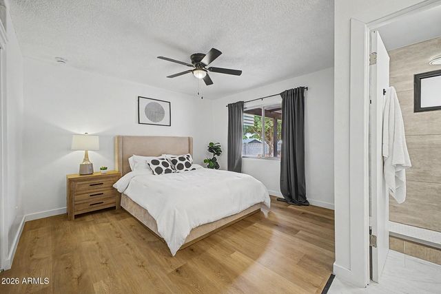 2577 E SWEETWATER Avenue, Phoenix, AZ 85032