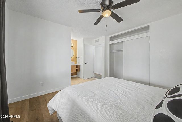 2577 E SWEETWATER Avenue, Phoenix, AZ 85032