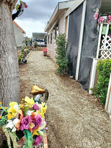 9161 Santa Fe Ave E 22, Hesperia, CA 92345