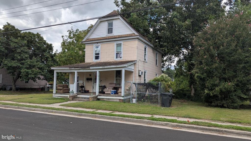 Image 1 of property listing at 11528 BECKFORD AVE, Princess Anne, MD 21853