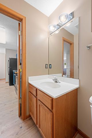 1229 Highpoint Curve, Shakopee, MN 55379