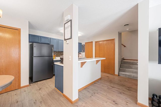 1229 Highpoint Curve, Shakopee, MN 55379