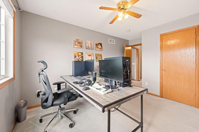 1229 Highpoint Curve, Shakopee, MN 55379