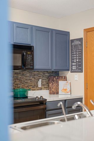 1229 Highpoint Curve, Shakopee, MN 55379