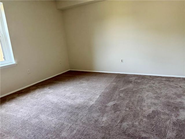 2402 Woodstock Dr A, Bethlehem City, PA 18017