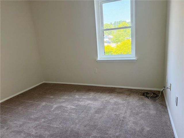 2402 Woodstock Dr A, Bethlehem City, PA 18017