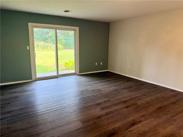 2402 Woodstock Dr A, Bethlehem City, PA 18017