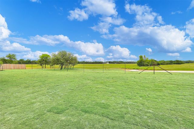 6919 Cherry Laurel RD, Salado, TX 76571