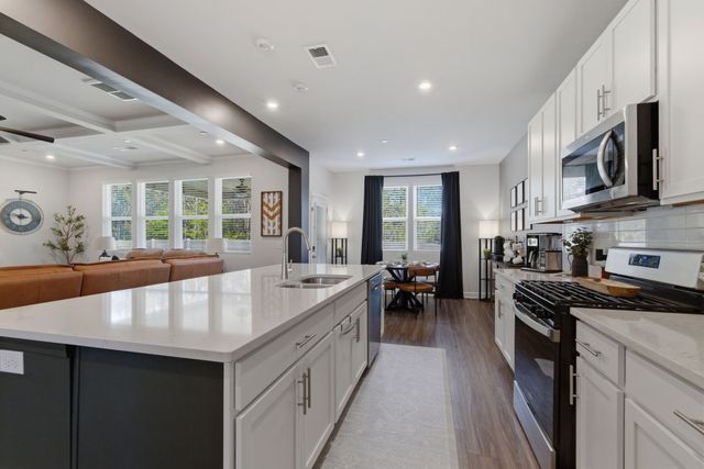 904 Carnation Dr, Smyrna, TN 37167