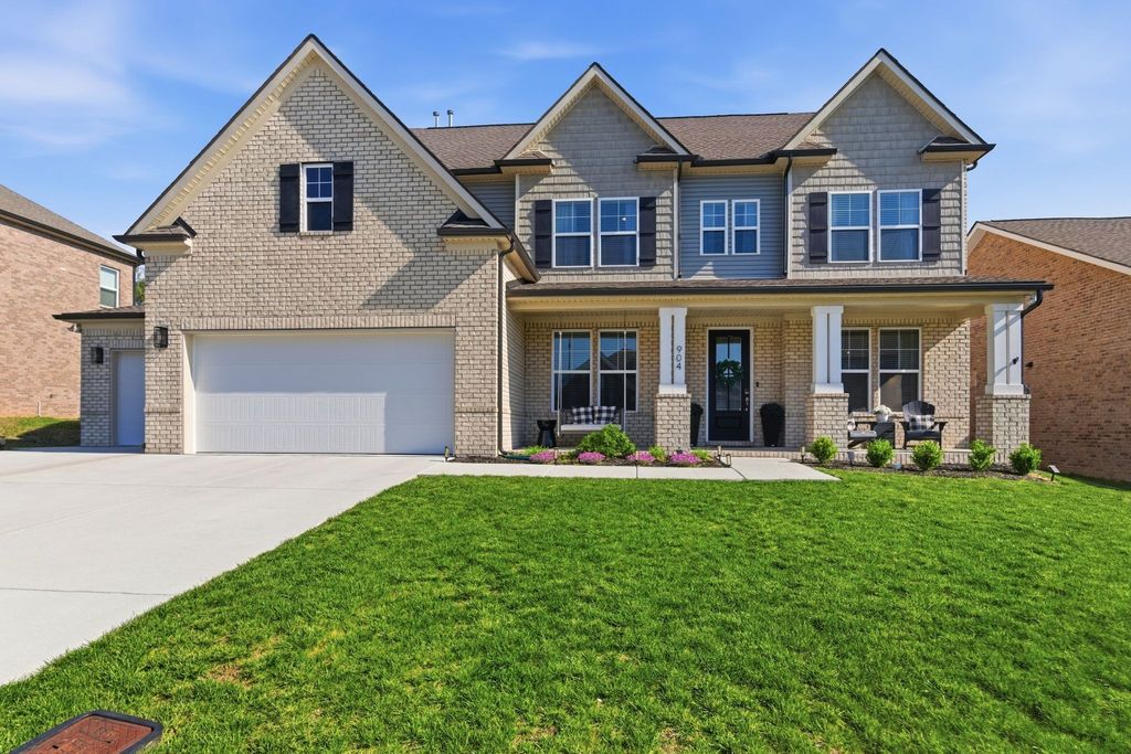 904 Carnation Dr, Smyrna, TN 37167