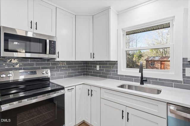 2609 Old Route 22, Kenly, NC 27542