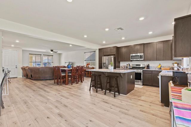 5653 Harcrest Dr, Marysville, CA 95901