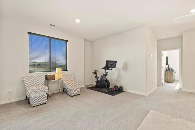 5653 Harcrest Dr, Marysville, CA 95901