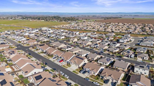 5653 Harcrest Dr, Marysville, CA 95901