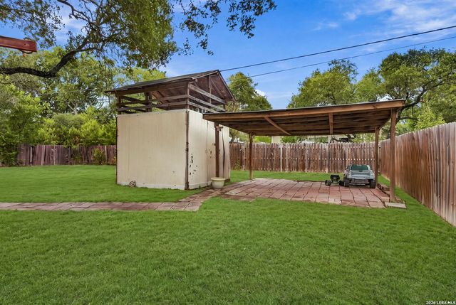 106 CHRISTEN CT, Boerne, TX 78006