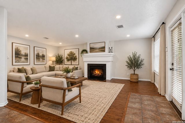 106 CHRISTEN CT, Boerne, TX 78006