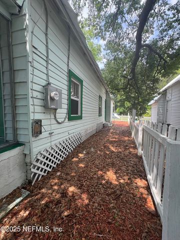 950 SPEARING Street, Jacksonville, FL 32206
