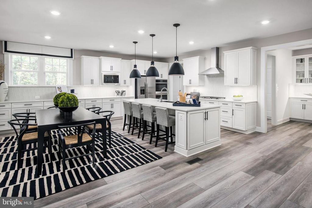 Image 7 of property listing at 2682 BROADHORN LN, Odenton, MD 21113