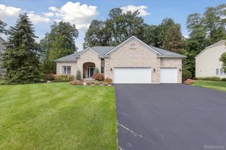 3048 Painted Drive, Howell, MI 48843