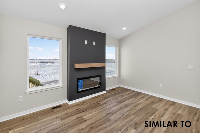 1560 Werthman Drive, Waukee, IA 50263